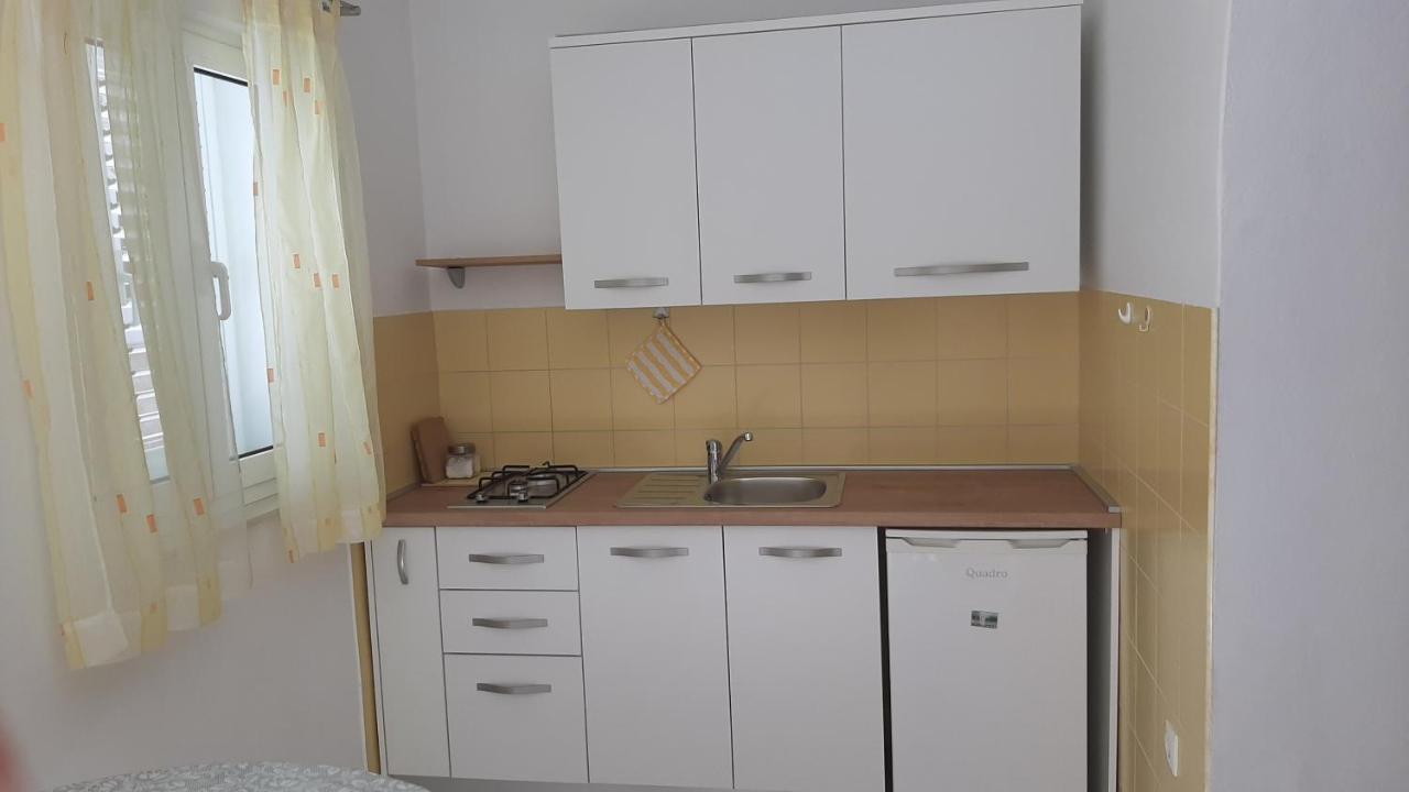 Apartments Kekica Novalja Exterior photo